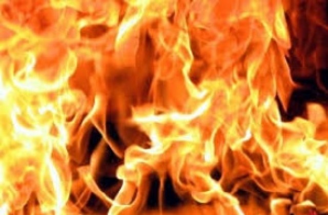 Ширм опожари апартамент