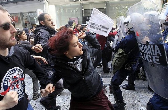 Гърците вдигнали над 20 000 протеста за четири години