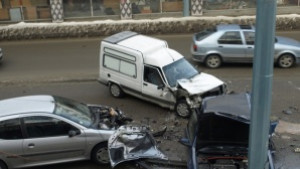 Верижна катастрофа на оживено варненско кръстовище