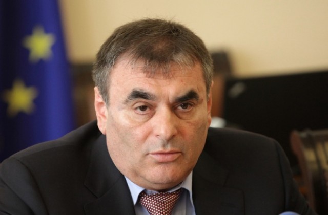 Подписването на спогодбата с Турция за товарните превози ще се забави