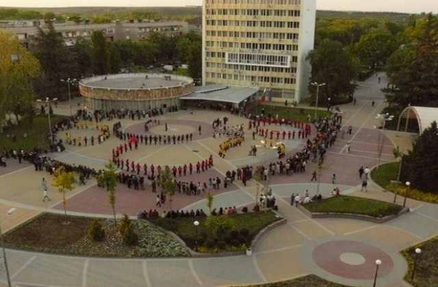 Хайде на хорото канят в Димитровград