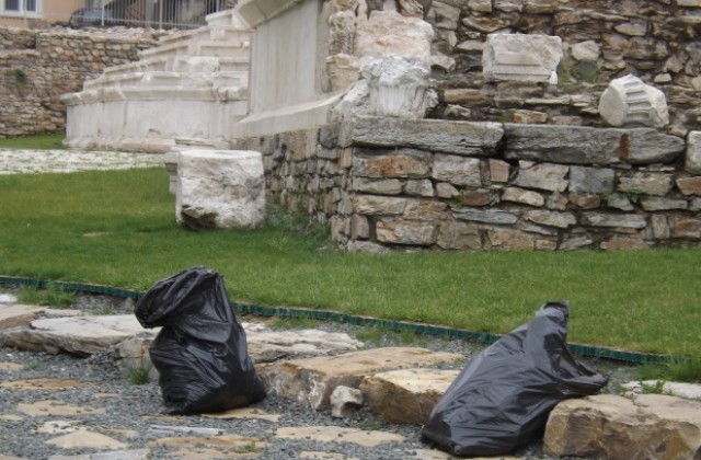 Почистиха Античния форум