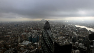 Продават Gherkin в Лондон заради дългове