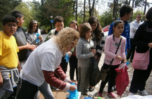 Кюстендилци за трета поредна година се включиха в кампанията „Да изчистим България за един ден!