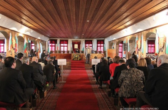 Българската адвокатура отбеляза 135 години Търновска конституция, отново пресъздадоха дебатите по приемането й