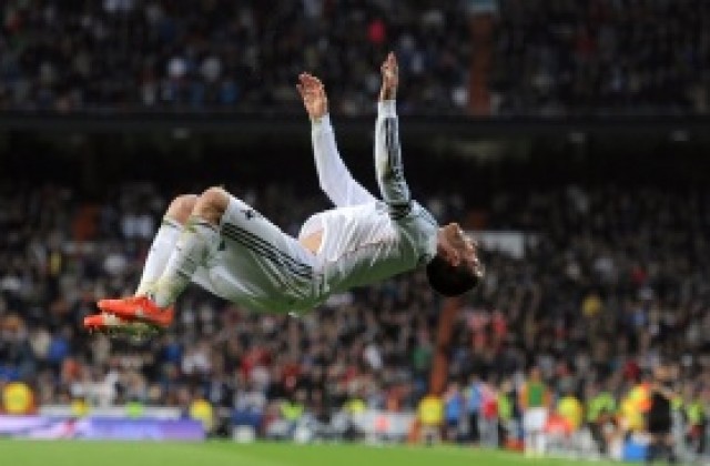 ВИДЕО: Реал отново мина Барса след разгром над Осасуна