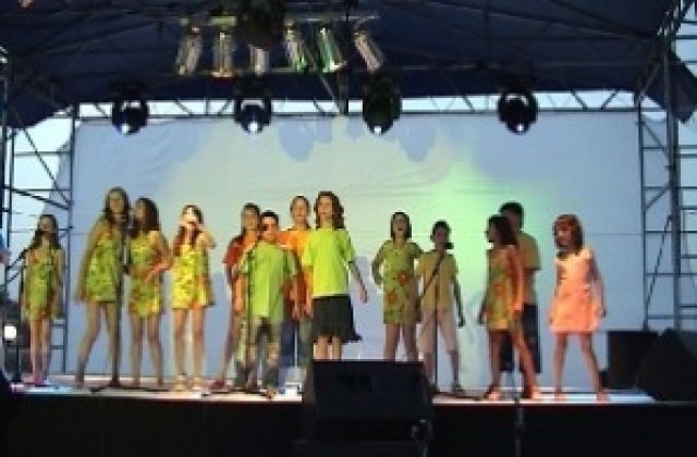 Детска вокална група „Ян Бибиян” със самостоятелен концерт