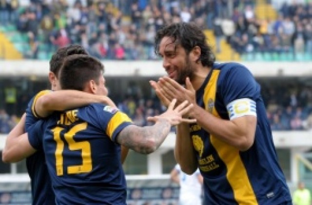 Верона разби последния в Серия А с шоу на Лука Тони