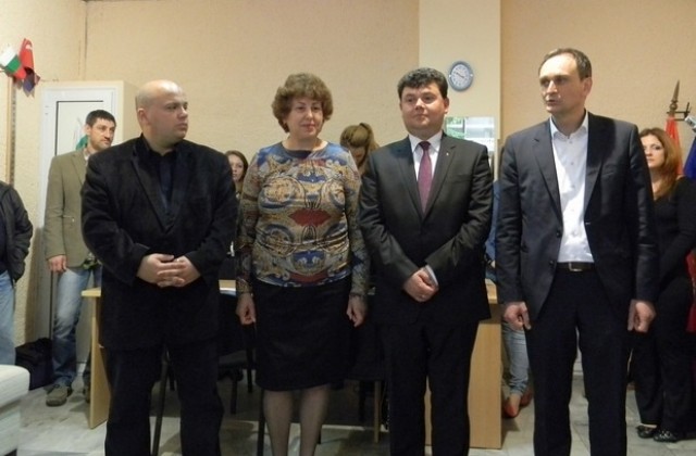 Коалиция за България откри предизборния си щаб във Велико Търново