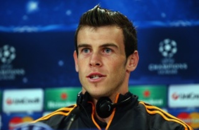 Бейл: Няма да паркираме автобуси, ние не играем така