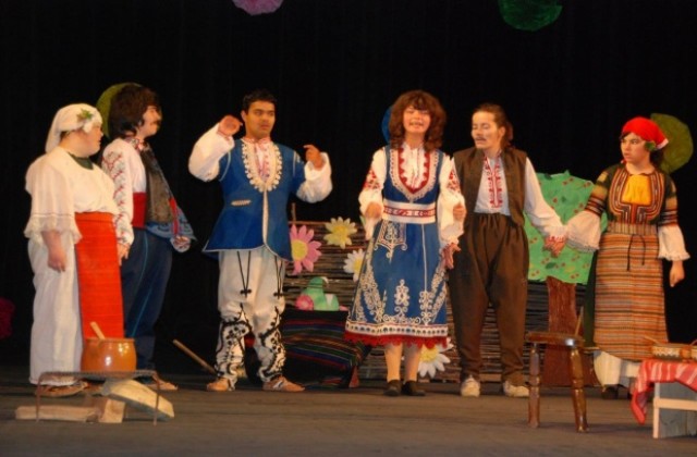 Представиха спектакъла „Ден на неограничените възможности в Кюстендил