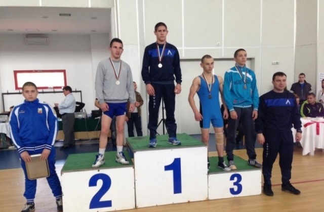 Сребърни отличия за двама от юношите на клуб Васил и Георги Илиеви