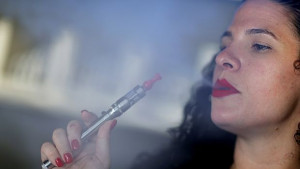 Ню Йорк забрани електронните цигари в ресторанти и барове