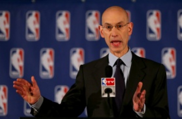 ВИДЕО: Доживотно наказание и 2.5 милиона глоба за расиста Стърлинг