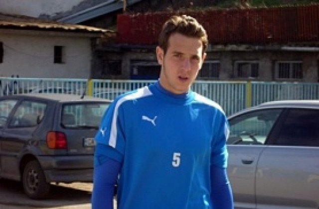 Топузаков върна младок в групата на Левски