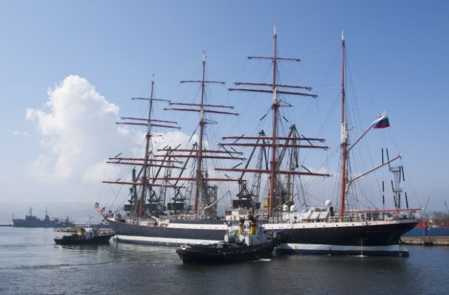 Tall Ships: И най-големият пристигна (СНИМКИ)