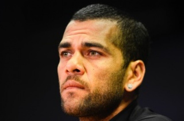 Дани Алвеш се разбра с ПСЖ?