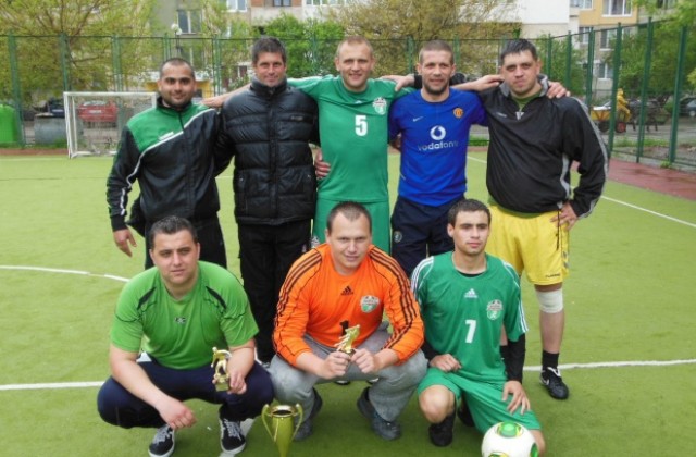 Гладиатор вдигна купата на КНСБ- Кюстендил