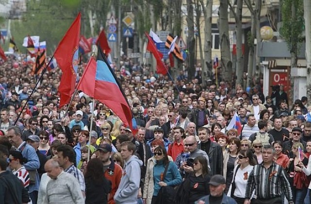Проруски активисти превзеха прокуратура в Донецк