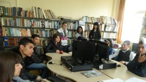 Младежи от Кнежа и Долни Дъбник участват в конкурс за