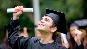 Състезание за стипендии за обучение в Швейцария или Испания