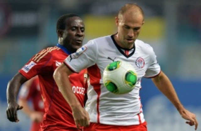 ЦСКА излезе втори, Пеев пак вкара