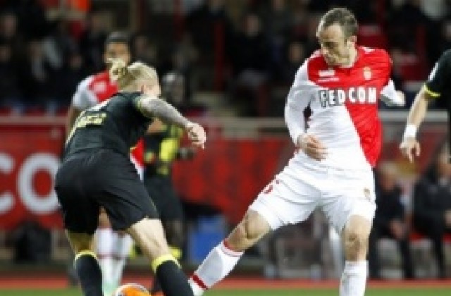 Бербатов близо до нов договор с Монако