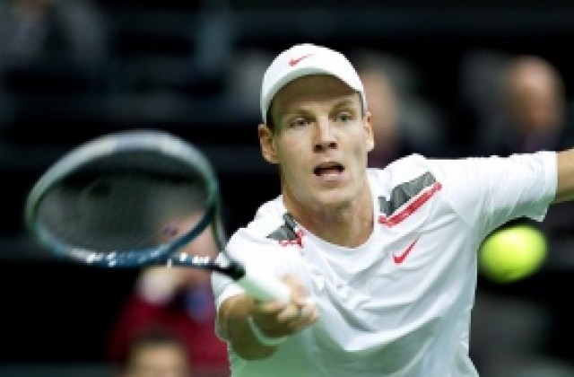 Бердих на полуфинал в Португалия