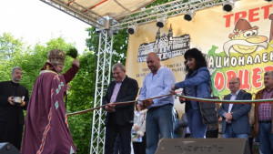 Хиляди се стекоха за откриването на Третия национален събора на