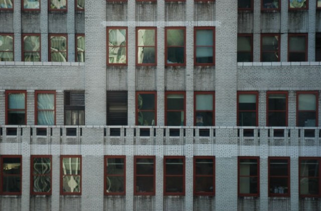 Американската икономика създаде 288 000 нови работни места през април