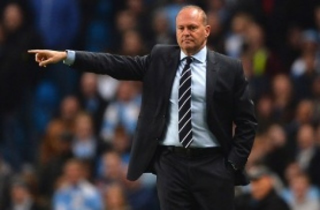 Пепе Мел реши да тества нервите на Венгер преди утрешния мач