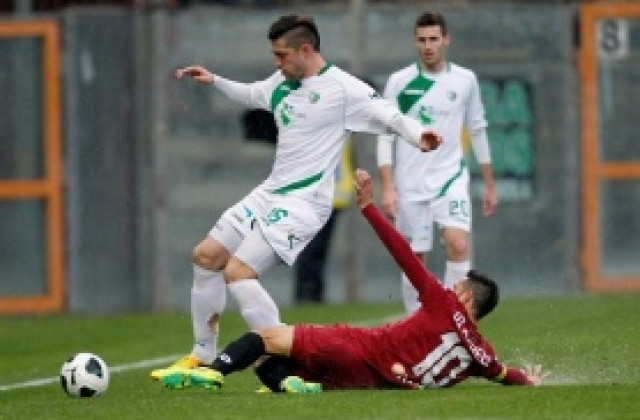 Гълъбинов с цял мач при загуба на Авелино