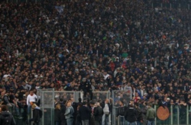 ВИДЕО: Полицията в Рим отрече да е преговаряла с феновете на Наполи