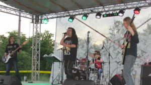 Два дни рок и много настроение на първия Божур фест