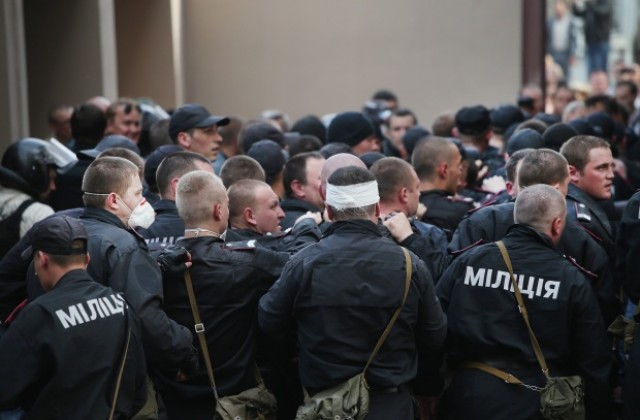 Сблъсъци пред полицията в Одеса