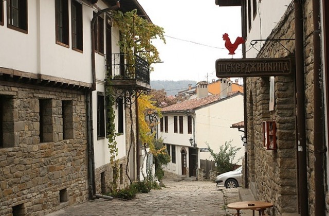 Валежите спират, но остава хладно