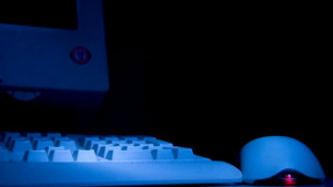 Софтуер ще следи за псувни и обиди в онлайн медии