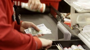 Повечето европейци знаят че парите са мръсни но не си