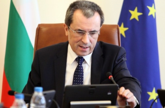 Орешарски: Засега не се очаква спиране на доставките на газ, но рискът остава