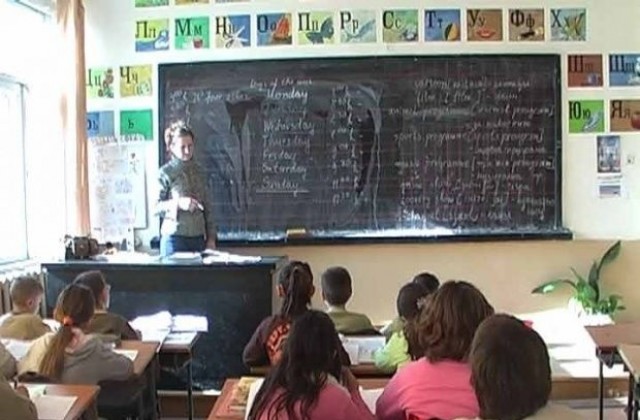 Четвъртокласниците се явяват на малка матура по математика