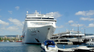 MSC Sinfonia отново акостира във Варна СНИМКИ
