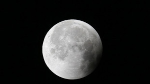 Известия Русия ще започне колонизиране на Луната през 2030а