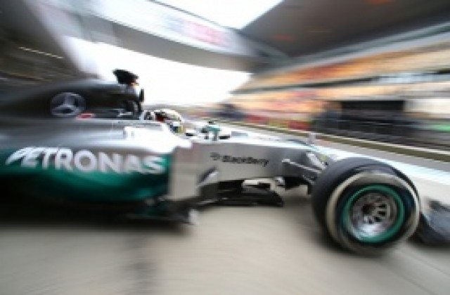 Мерцедес готви шумна изненада за Испания