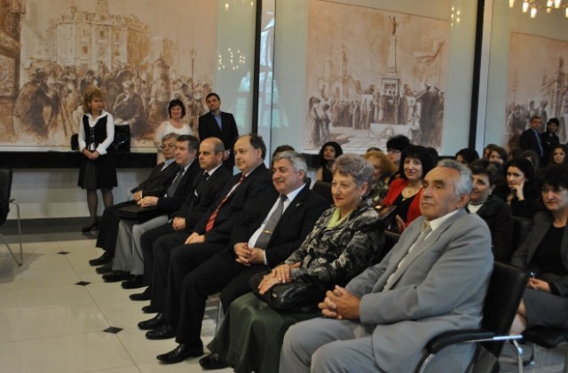 Връчиха годишните Ботевски награди на СОУ „Христо Ботев“