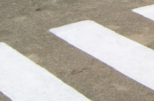 71-годишен блъсна жена на пешеходна пътека