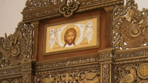 Иконостасът в новия храм в Опанец е правен да оцелее