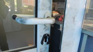 Сезонът отприщи кражбите на косачки кола осъмна без гуми и