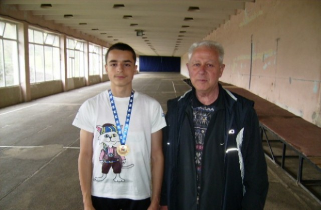 Мартин Димитров стана шампион на България на 400 м./ пр.