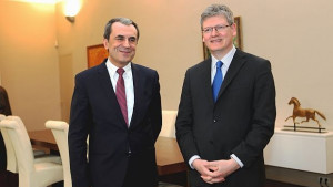 Орешарски Поясна визия за пенсионната реформа наесен