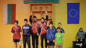 Константин Вътов се окичи с 6 медала от два шампионата